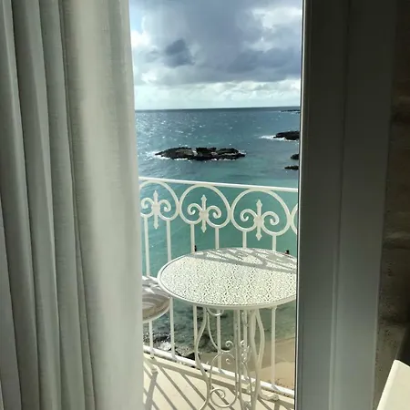 Πανσιόν Miramare 3*
